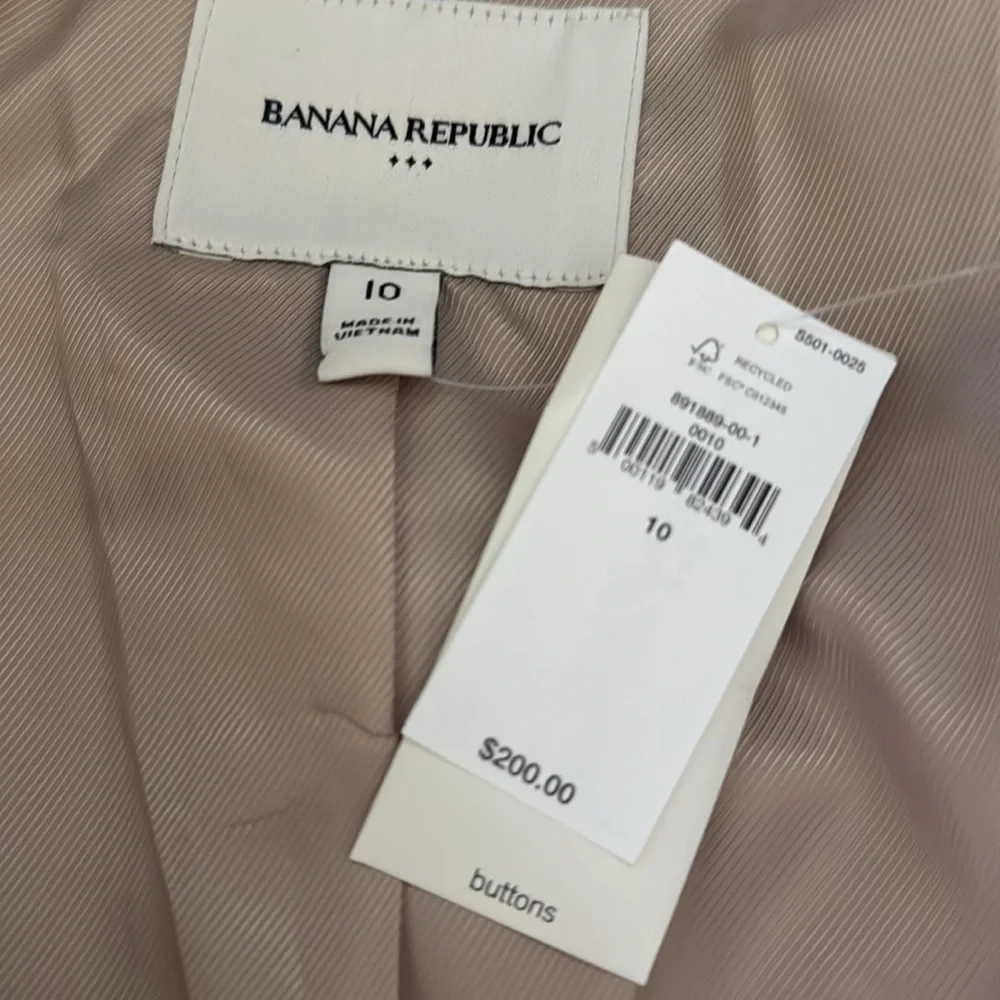 Banana Republic double breasted blazer NWT size 10. Silver and blue stripes. - Picture 6 of 6
